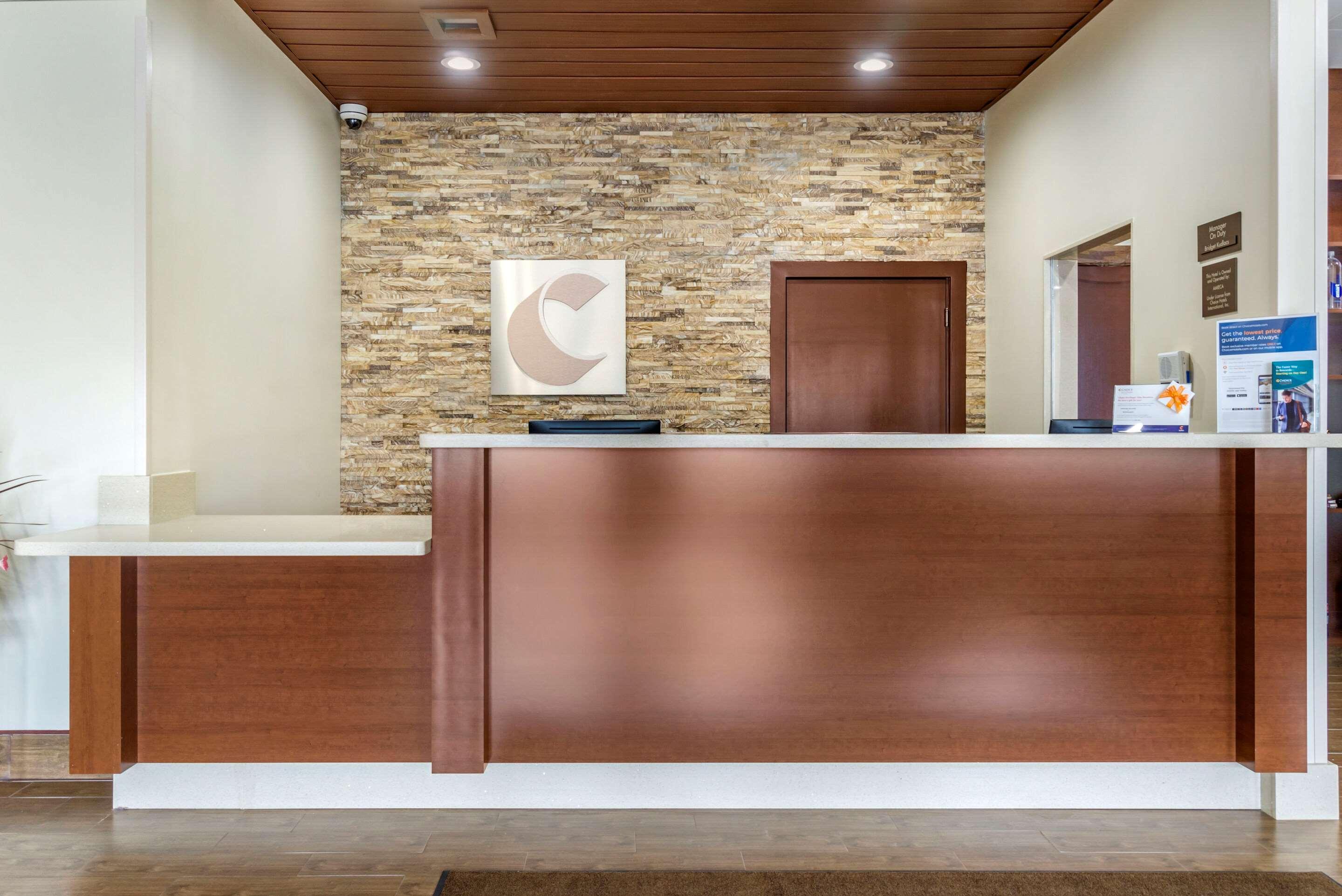 Comfort Inn & Suites Lakewood By Jblm Dış mekan fotoğraf